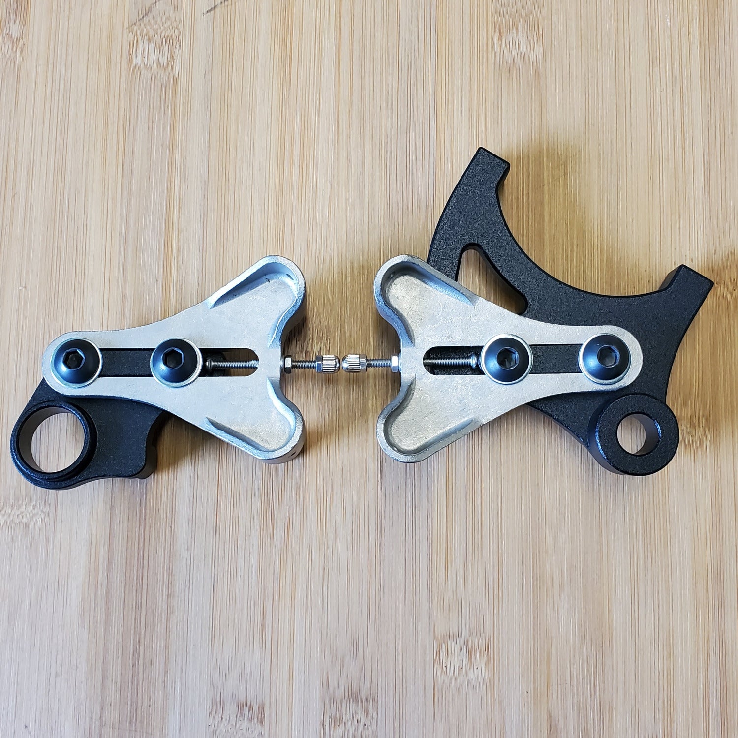 Dropputs UDH Steel Cast Sliding Rear Dropouts, Choose Brake Style – Metal-Guru.com
