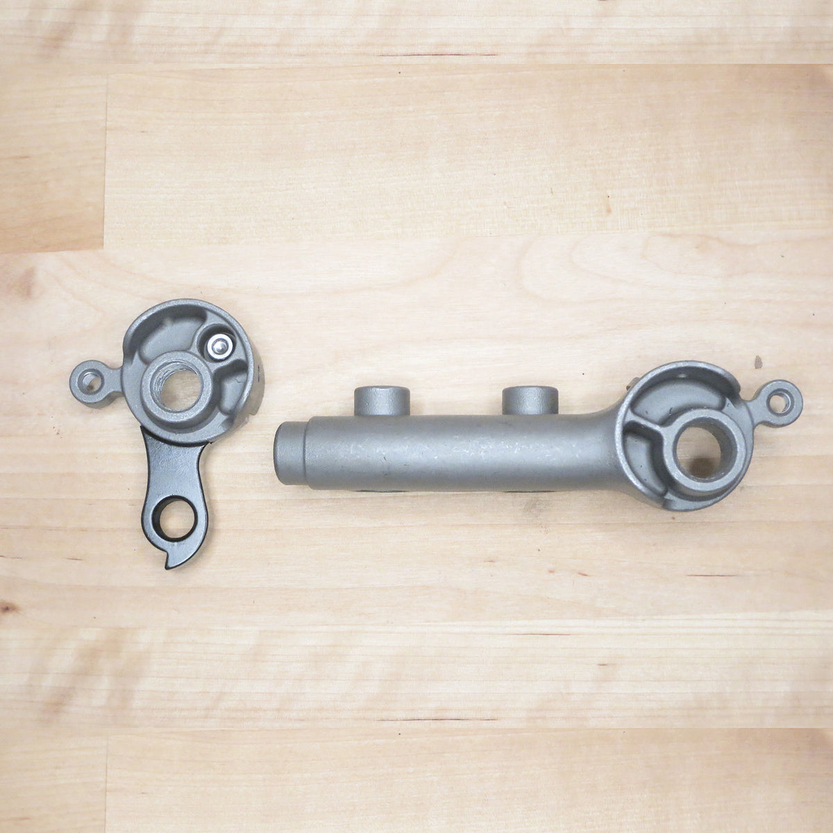 Steel Cast Flat Mount ThruAxle Rear Dropouts